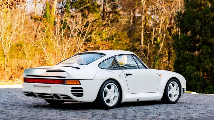 Porsche 959 Sport, all'asta l'esemplare numero 16: costo milionario