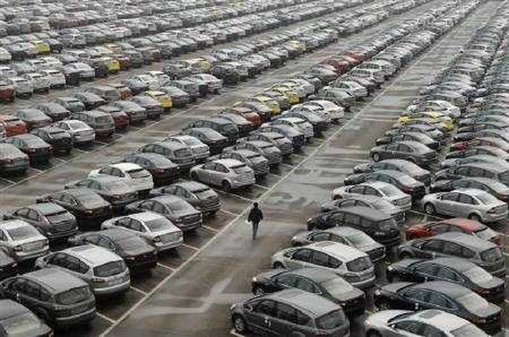 Pechino: bivacco in strada per un parcheggio
