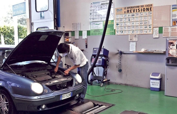 Revisione auto, in arrivo un aumento?