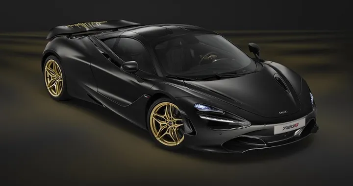 McLaren 720S: a Dubai l’esemplare unico ispirato da Bruce McLaren