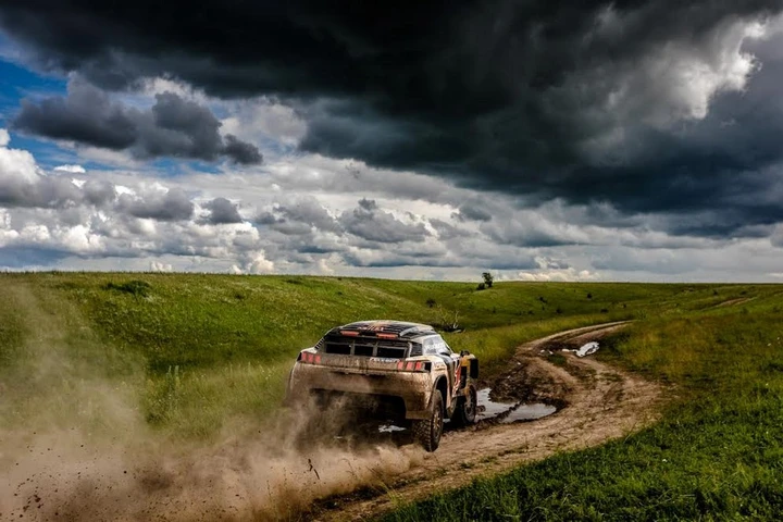 Peugeot 3008DKR Maxi: prima vittoria al Silk Way Rally