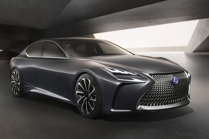 Lexus LF-FC Concept: l’ammiraglia ad idrogeno