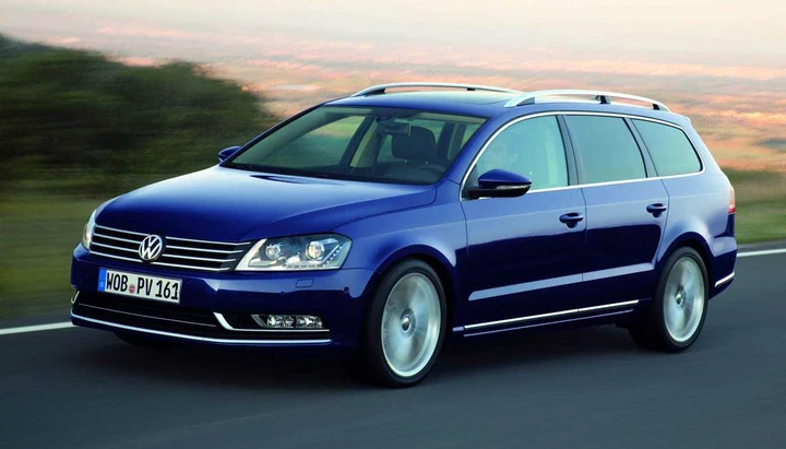 VW Passat già in prevendita, da 25.100 euro