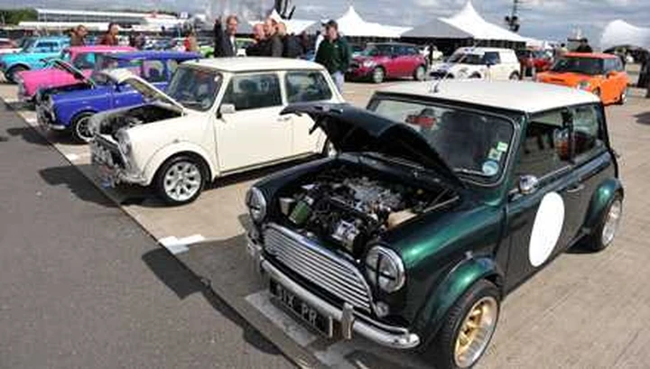 Oltre 25.000 partecipanti al Mini United Festival di Silverstone