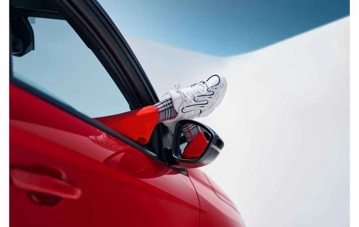 Opel Corsa: la compatta del Fulmine compie 40 anni