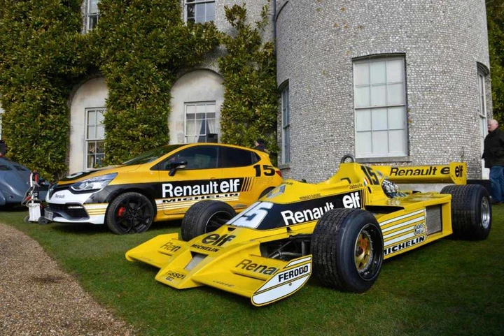 Renault: a Goodwood due concept sportive