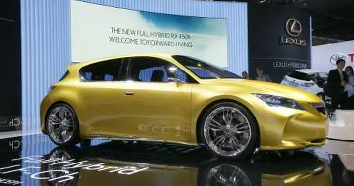 Lexus: a Ginevra sarà presentata la BS, compatta premium ibrida
