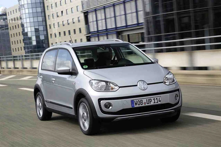 Volkswagen Cross up!, nuove foto ufficiali