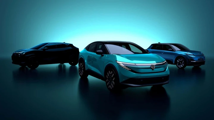 Ufficiale Nissan: nuova Leaf sarà crossover, Micra torna ma alla spina e Juke anche 100% elettrico