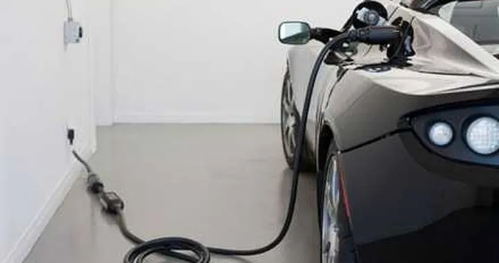Auto elettrica: favorevole oltre il 70% degli italiani