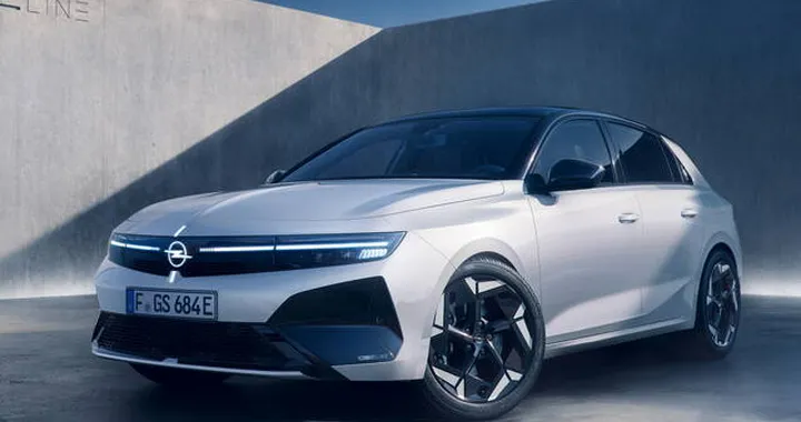 Opel Astra GSE Line: look più sportivo per tutti i motori dal 2027