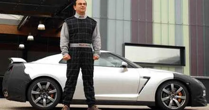 Ghosn, l'AD Nissan vale 8 milioni d'euro