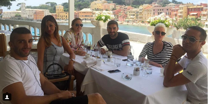 Andrea Iannone flirta con Belen Rodriguez?