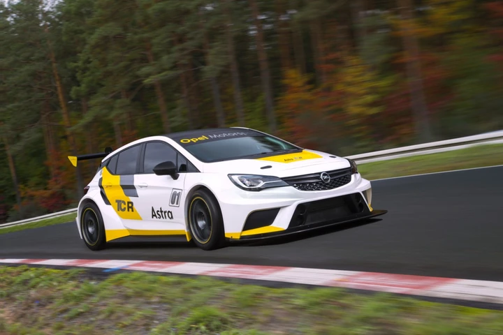 Opel Astra TCR 2016