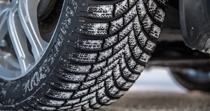 Pneumatici invernali: Bridgestone presenta il nuovo Blizzak LM005