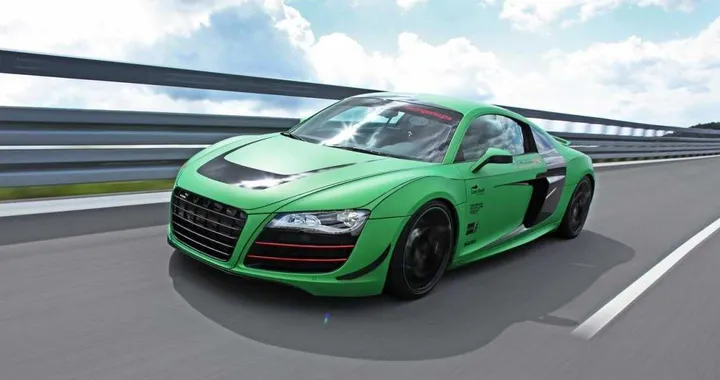 Audi R8 V10 by Racing One