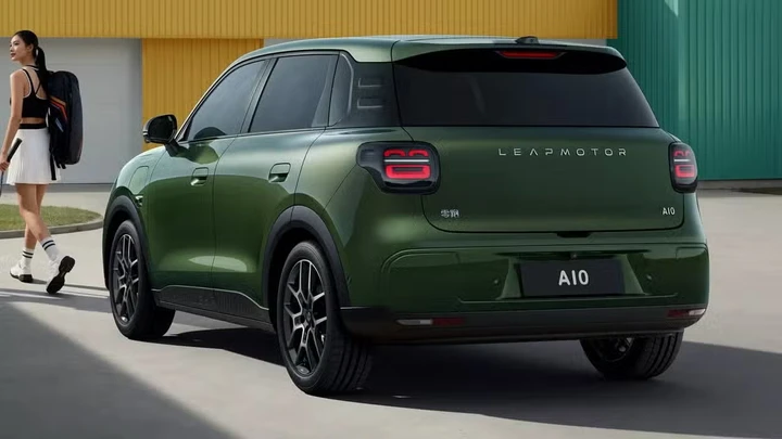 Leapmotor B03X, al via gli ordini: il nuovo SUV elettrico parte da 24.900 euro