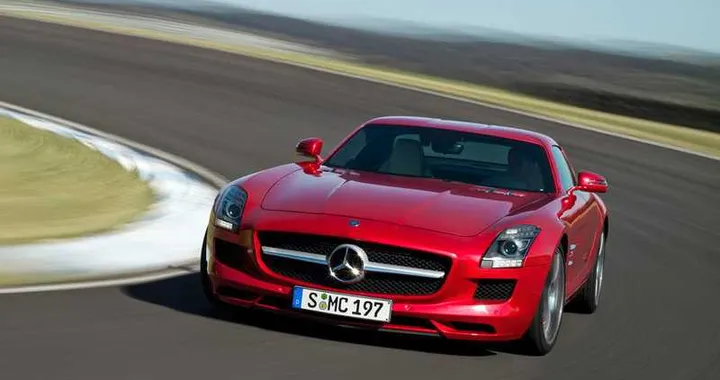 Design: Non è un paese per (Mercedes da...) vecchi