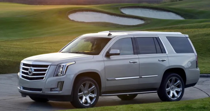 Cadillac Escalade 2015: in Italia da 100.500 euro