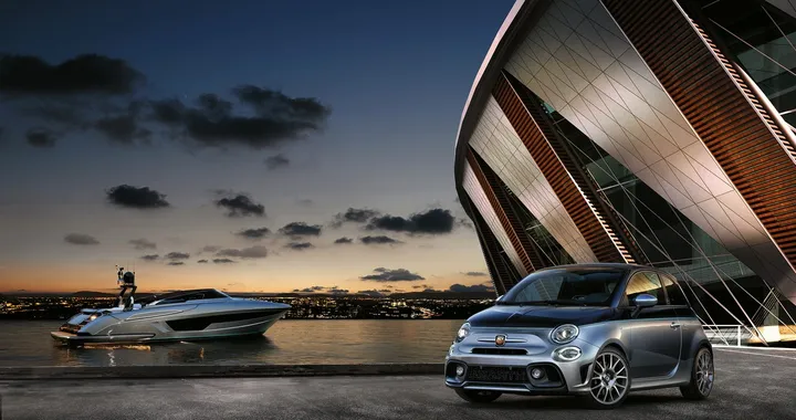 Abarth 695 Rivale, edizione speciale dal sapore nautico