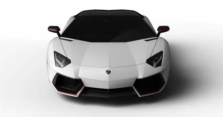 Pebble Beach svelerà la Lamborghini HyperVeloce?