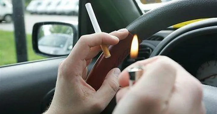 L'Inghilterra dice stop al fumo in auto