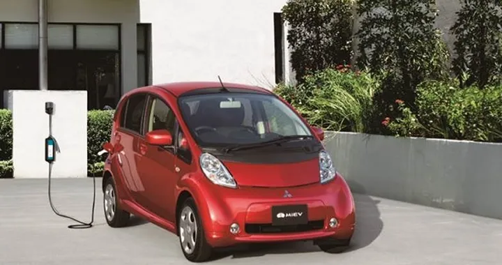 Mitsubishi i-MiEV: i dieci anni della citycar elettrica