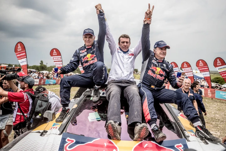 Dakar 2018: trionfa Sainz su Peugeot 3008 DKR Maxi