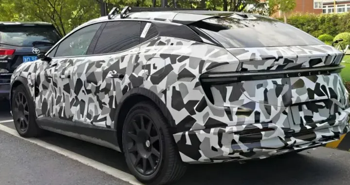 Lotus cambia rotta: la Eletre PHEV sfida il dogma dell’elettrico totale