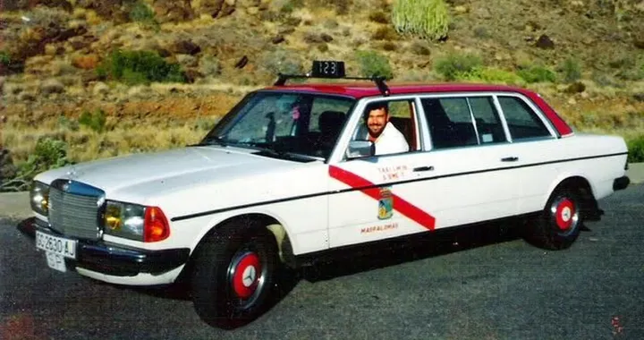 Taxi Mercedes: la leggendaria W123 da 7 milioni di chilometri a Gran Canaria