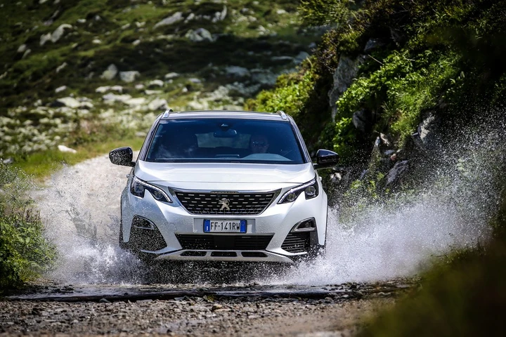 Peugeot: a Courmayeur per testare l’Advanced Grip Control