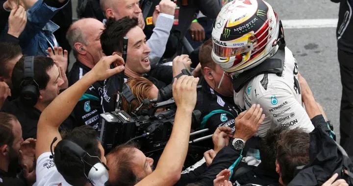 DIRETTA F.1 GP D'AMERICA: Hamilton vince, Rosberg amministra