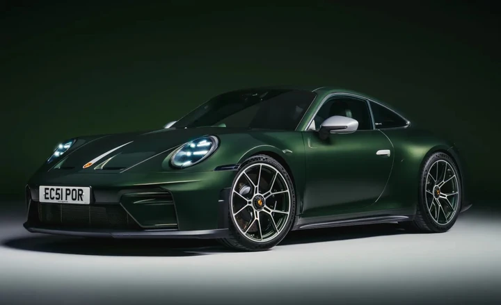 Porsche: 75 anni in UK con una 911 GT3 speciale da oltre 250.000 euro