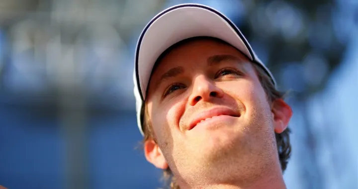 Formula 1: Rosberg si prende la pole position ad Abu Dhabi