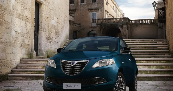 Lancia: nuova Ypsilon 