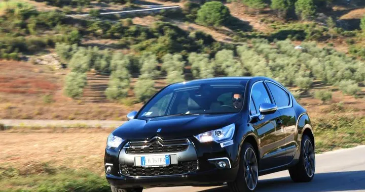 Citroen DS4 2.0 HDi Sport Chic: prova su strada