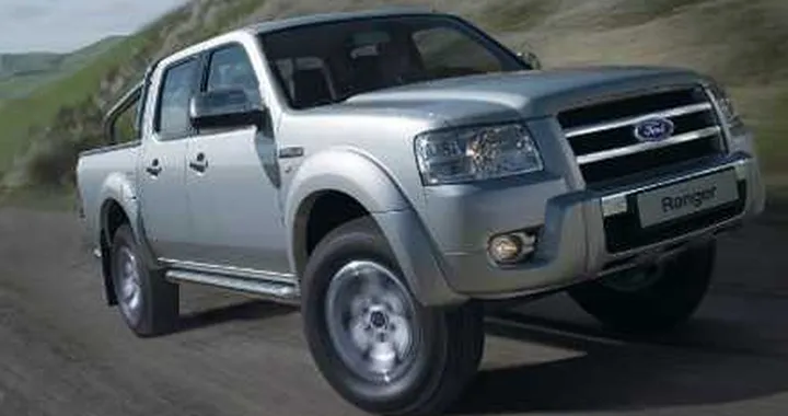 Ford Italia dona alla Croce Rossa un Ranger Pick Up per l'Abruzzo
