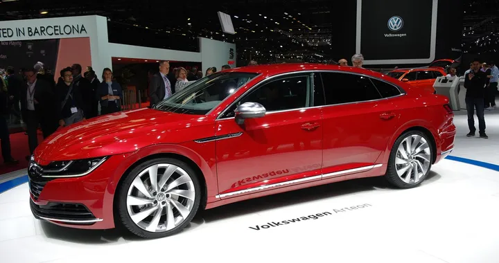 Volkswagen Arteon: a Ginevra ritorna la berlina-coupé