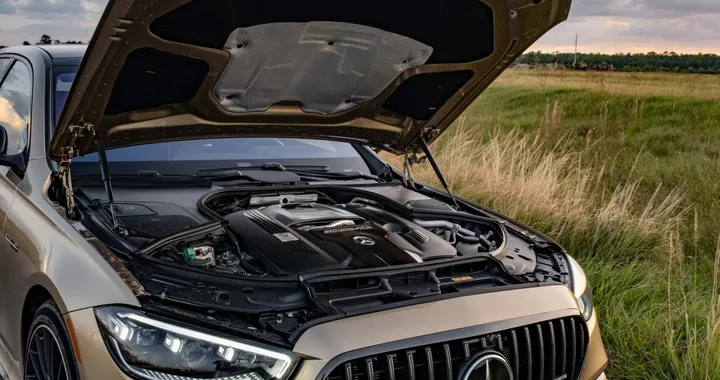 Mercedes avverte l’Europa: “Rischiamo lo schianto sul divieto motori termici”
