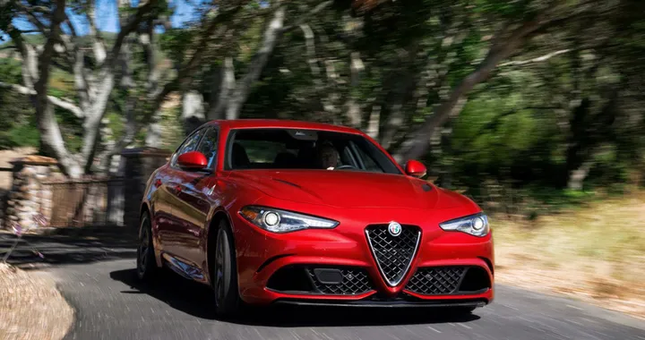 Alfa Romeo Giulia T4: 2.0 litri turbo da 276 CV