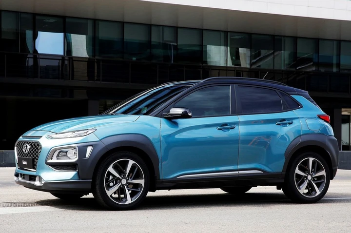 Hyundai Kona: prime immagini ufficiali