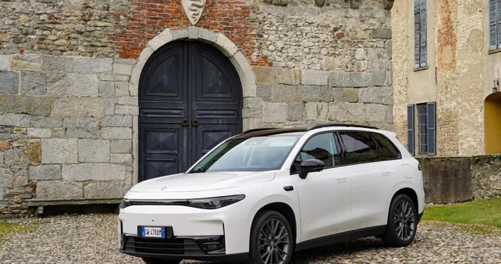 Leapmotor C10 REEV: alternativa ibrida flessibile ed efficiente