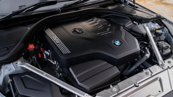 BMW richiama 744 mila auto: rischio incendio, modelli e cosa fare