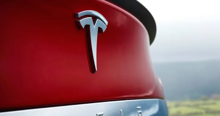 Tesla raggiunge il traguardo di 1 milione di auto prodotte