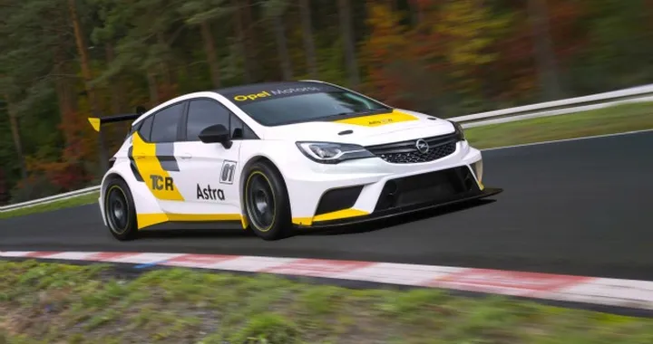 Nuova Opel Astra TCR: pronta per la pista