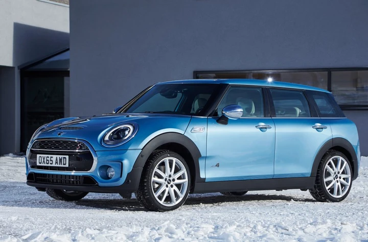Nuova Mini Clubman All4: immagini ufficiali