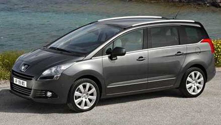 Peugeot 5008: la nuova monovolume debutterà a Francoforte