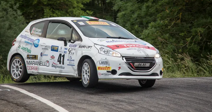 Peugeot Competition RALLY 208: Guglielmini passa al vertice