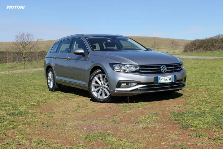 Volkswagen Passat Variant 2.0 TDI 150 CV DSG: la prova su strada