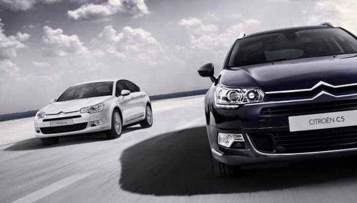 Citroen C5 restyling 2011: cambiare senza apparire